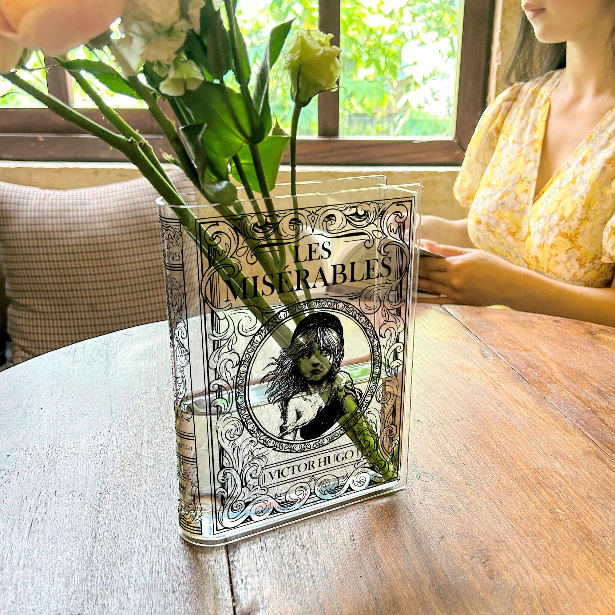Les Misérables Acrylic Book Vase - II - Image 7