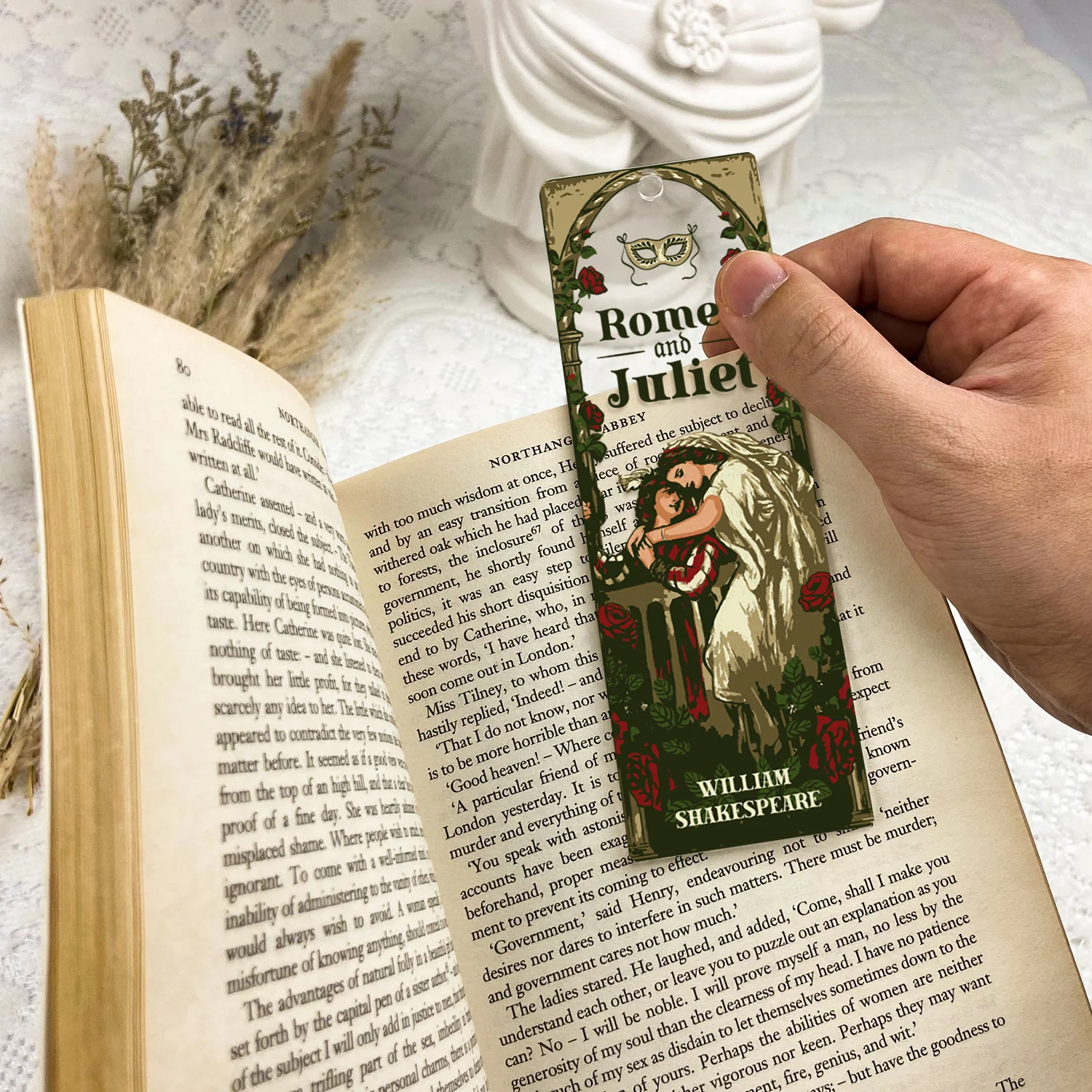 Romeo and Juliet Acrylic Bookmark - Image 4
